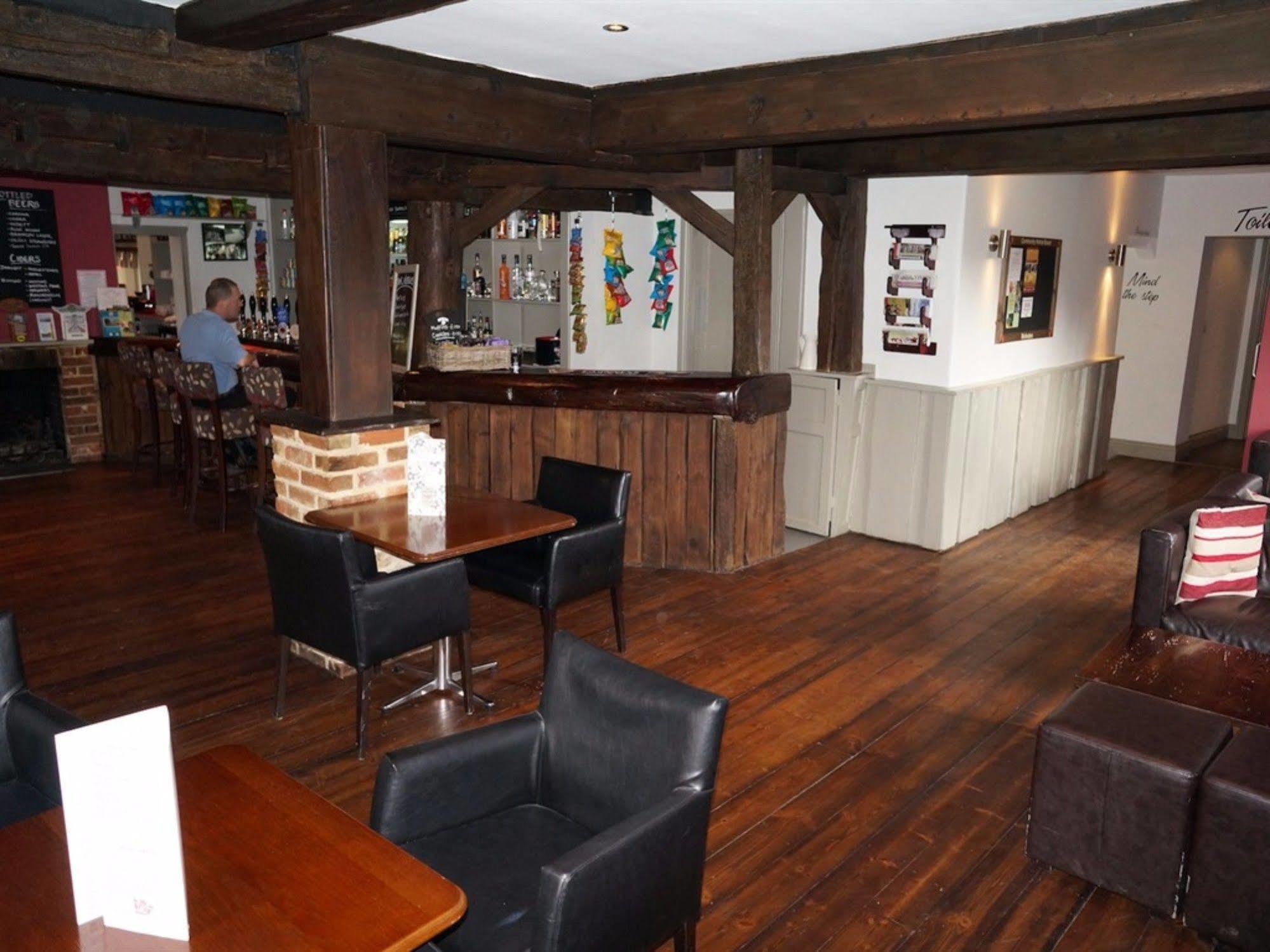 The Dean Ale & Cider House Hotel Чичестър Екстериор снимка